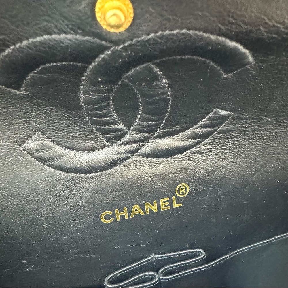 Auth Chanel Vintage Patent Classic Double Flap Bag Fair - Picture 11 of 12
